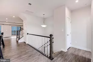 42621 Burbank Terrace, Sterling, VA 20166 - Photo 4