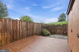 48 Dulany Ct, Sterling, VA 20165 - Photo 20