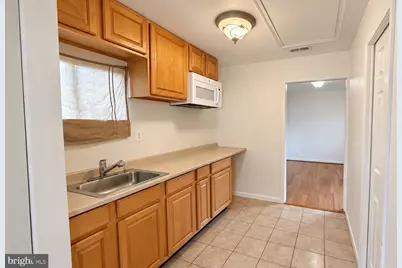 609 S Alder Avenue, Sterling, VA 20164 - Photo 16