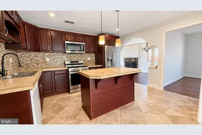 609 S Alder Avenue, Sterling, VA 20164 - Photo 10