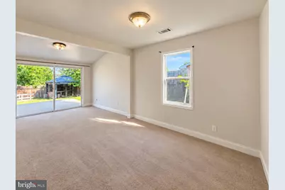 609 S Alder Avenue, Sterling, VA 20164 - Photo 20