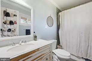 206 E Brunswick St, Sterling, VA 20164 - Photo 18