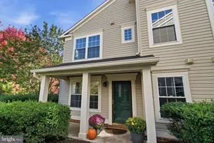 43414 Edgecliff Terrace, Ashburn, VA 20147 - Photo 2