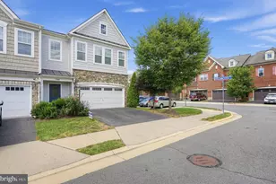 23601 Rose Leigh Terrace, Brambleton, VA 20148 - Photo 4