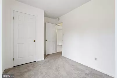 102 N Laura Anne Drive, Sterling, VA 20164 - Photo 28