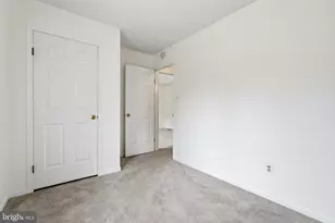102 N Laura Anne Dr, Sterling, VA 20164 - Photo 28