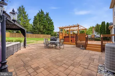 102 N Laura Anne Drive, Sterling, VA 20164 - Photo 44