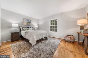 20 Haxall Ct, Sterling, VA 20165 - Photo 2