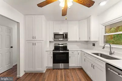 312 E Amhurst Street, Sterling, VA 20164 - Photo 16
