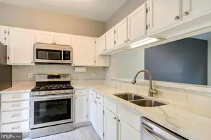 120 Paddington Way NE, Leesburg, VA 20176 - Photo 4