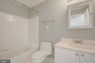 20575 Snowshoe Square, Ashburn, VA 20147 - Photo 18