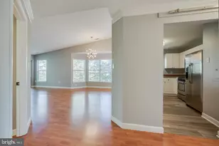 20575 Snowshoe Square, Ashburn, VA 20147 - Photo 2