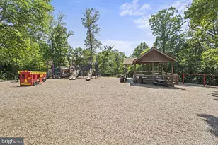 43805 Middleway Ter, Ashburn, VA 20147 - Photo 24