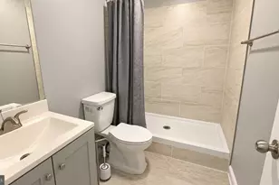 185 Meadows Ln NE, Leesburg, VA 20176 - Photo 12