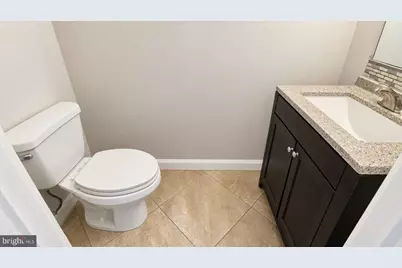 185 Meadows Lane NE, Leesburg, VA 20176 - Photo 2
