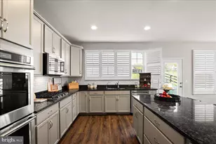 35924 Platinum Dr, Round Hill, VA 20141 - Photo 20