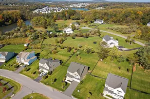 35924 Platinum Dr, Round Hill, VA 20141 - Photo 10