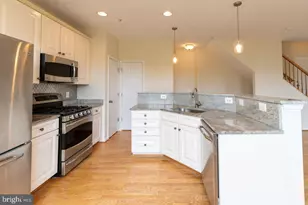 21736 Indian Summer Terrace, Sterling, VA 20166 - Photo 4