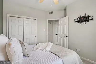 676 Gateway Drive SE #812, Leesburg, VA 20175 - Photo 16