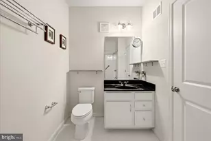 23297 Southdown Manor Terrace, Ashburn, VA 20148 - Photo 10