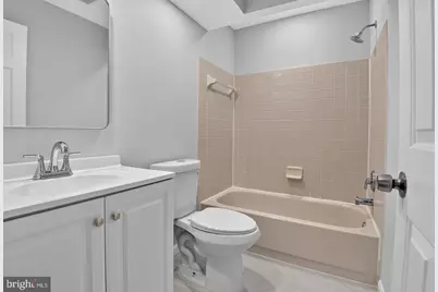 22009 Guilford Station Terrace, Sterling, VA 20166 - Photo 14