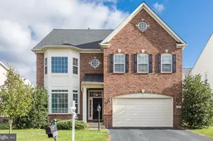 46046 Earle Wallace Cir, Sterling, VA 20166 - Photo 1