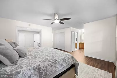 203 Markwood Drive, Sterling, VA 20165 - Photo 22