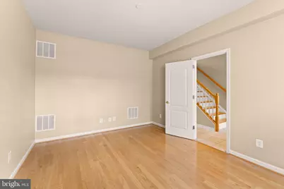 23005 Bulwark Terrace, Brambleton, VA 20148 - Photo 8