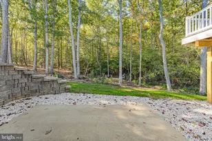 289 Pleasants Ln, Kilmarnock, VA 22482 - Photo 34