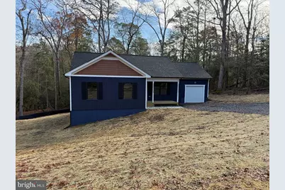 161 Walnut Street, Kilmarnock, VA 22482 - Photo 2