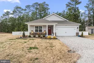 79 Our Way Dr, Kilmarnock, VA 22482 - Photo 2