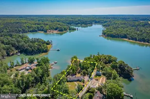 127 Tilden Ln, Weems, VA 22576 - Photo 2
