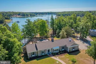 127 Tilden Ln, Weems, VA 22576 - Photo 1