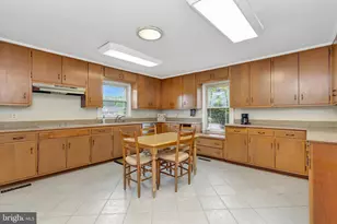 17 2nd Ave, Kilmarnock, VA 22482 - Photo 10