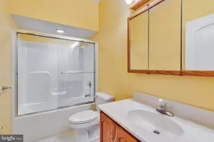 51 Grand Villa Dr, Weems, VA 22576 - Photo 12