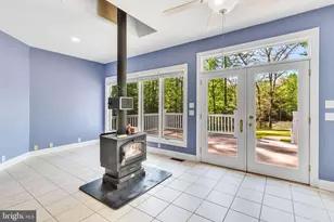 51 Grand Villa Dr, Weems, VA 22576 - Photo 20