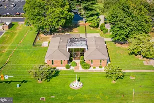 631 N Main St, Kilmarnock, VA 22482 - Photo 1