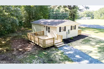 2029 Bluff Point Rd, Kilmarnock, VA 22482 - Photo 8