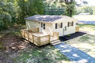 2029 Bluff Point Rd, Kilmarnock, VA 22482 - Photo 8