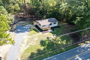 2029 Bluff Point Rd, Kilmarnock, VA 22482 - Photo 12