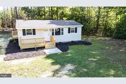 2029 Bluff Point Rd, Kilmarnock, VA 22482 - Photo 2