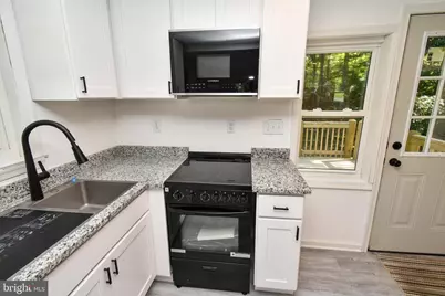 2029 Bluff Point Rd, Kilmarnock, VA 22482 - Photo 18