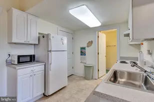 732 Middle Gate Ln, Irvington, VA 22480 - Photo 26