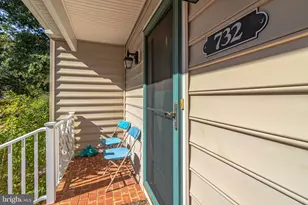 732 Middle Gate Ln, Irvington, VA 22480 - Photo 2