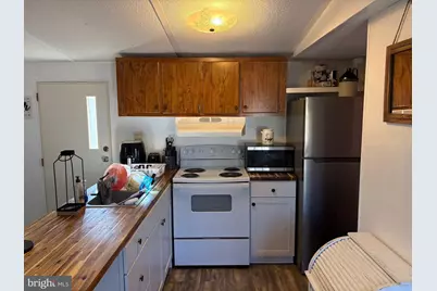 1041 George James Loop, Radiant, VA 22732 - Photo 2