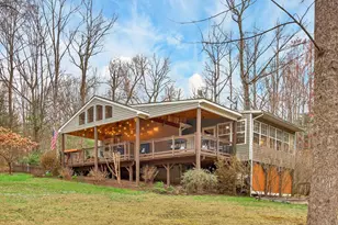 2586 W Hoover Rd, Haywood, VA 22722 - Photo 4