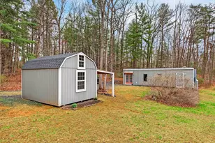 2586 W Hoover Rd, Haywood, VA 22722 - Photo 36