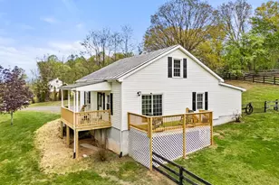 2459 Thoroughfare Rd, Brightwood, VA 22715 - Photo 2