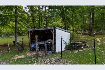 804 Buggy, Rochelle, VA 22738 - Photo 40