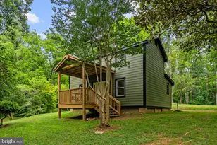 2303 W Hoover Rd, Haywood, VA 22722 - Photo 2